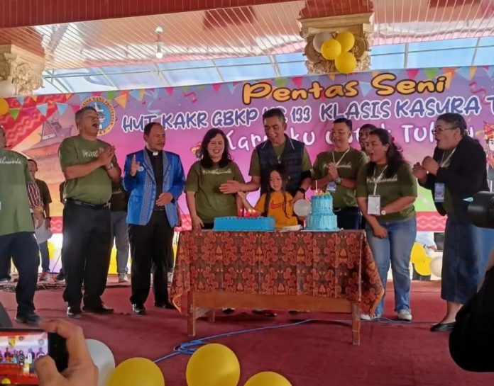 Wakil Bupati Kari Theopilus Ginting Hadiri HUT KAKR GBKP Ke-133 Tahun