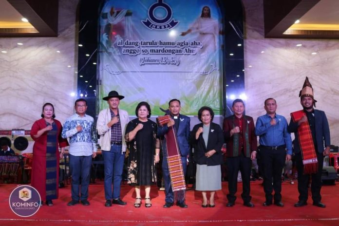 Bupati Karo Cory Sriwaty Sebayang Hadiri Festival Seni dan Budaya serta Malam Dana Pembangunan Gereja HKBP Kabanjahe